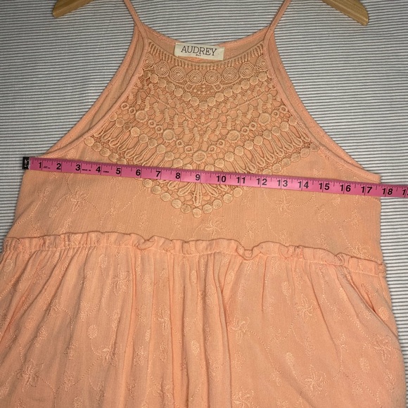 Audrey 3+1 peach Crochet Medium peplum Tank Top - Picture 7 of 8